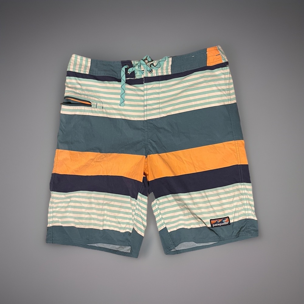 Patagonia Men's Outdoor Wavefarer Board Shorts Trunks Size 33 Striped